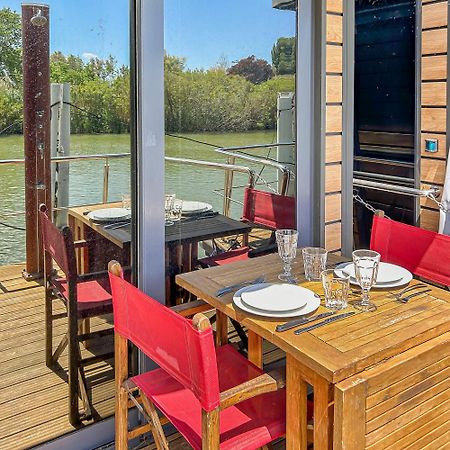 Bord Du Canal Du Rhone A Sete Sur "Cesar" Vauvert Exterior foto